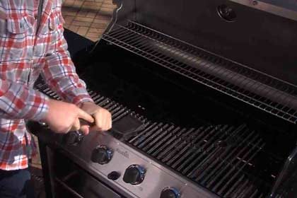 تمیزکاری و نگهداری کباب پز و باربیکیو Cleaning and maintenance of barbecue