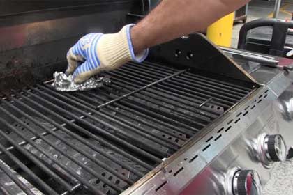 Maintenance of gas barbecue