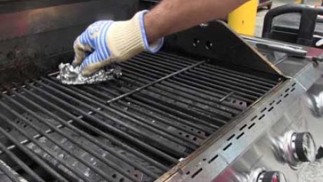 Maintenance of gas barbecue