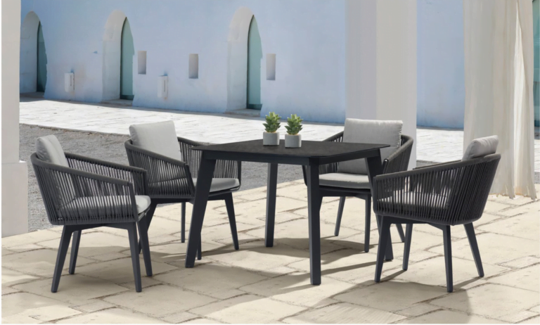 ست میز و صندلی ناهارخوری دیوا ساخته شده برای فضای باز مناسب ویلا و باغ شما ، کاملا ضد اب و مقاوم دربرابر اشعه خورشید . سبک و راحت در عین حال مقاوم