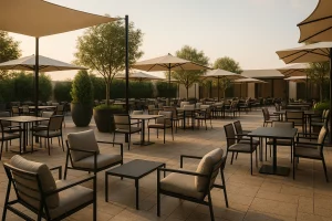 طراحی حرفهای فضای باز کافه و رستوران با تمرکز بر چیدمان، انتخاب مبلمان، نورپردازی، آسایش مشتری و افزایش سود. راهنمای اجرای یک فضای باز موفق.