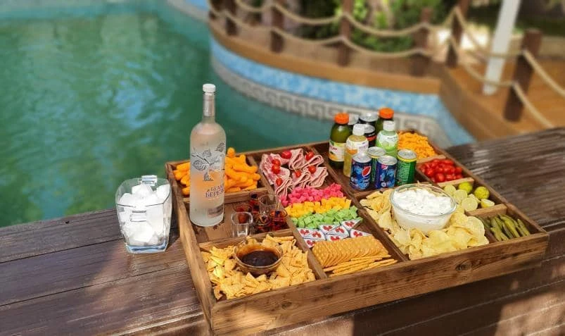 سینی شناور روی آب برای استخر و جکوزی